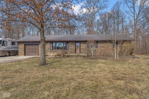 Photo of 15588 E 136th Street, Fishers, IN 46037 (MLS # 22086084)