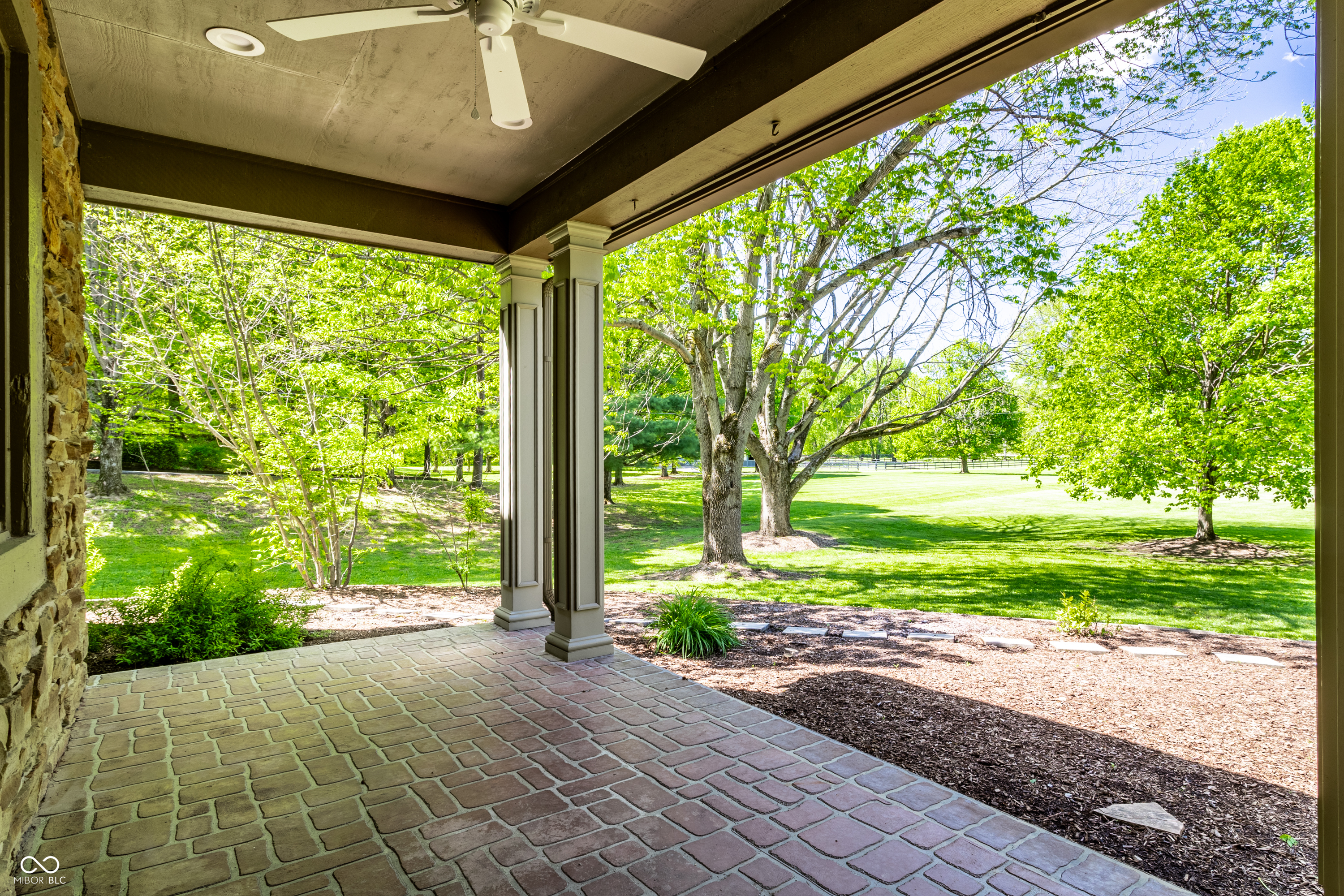 5245 N COUNTY ROAD 600 E
