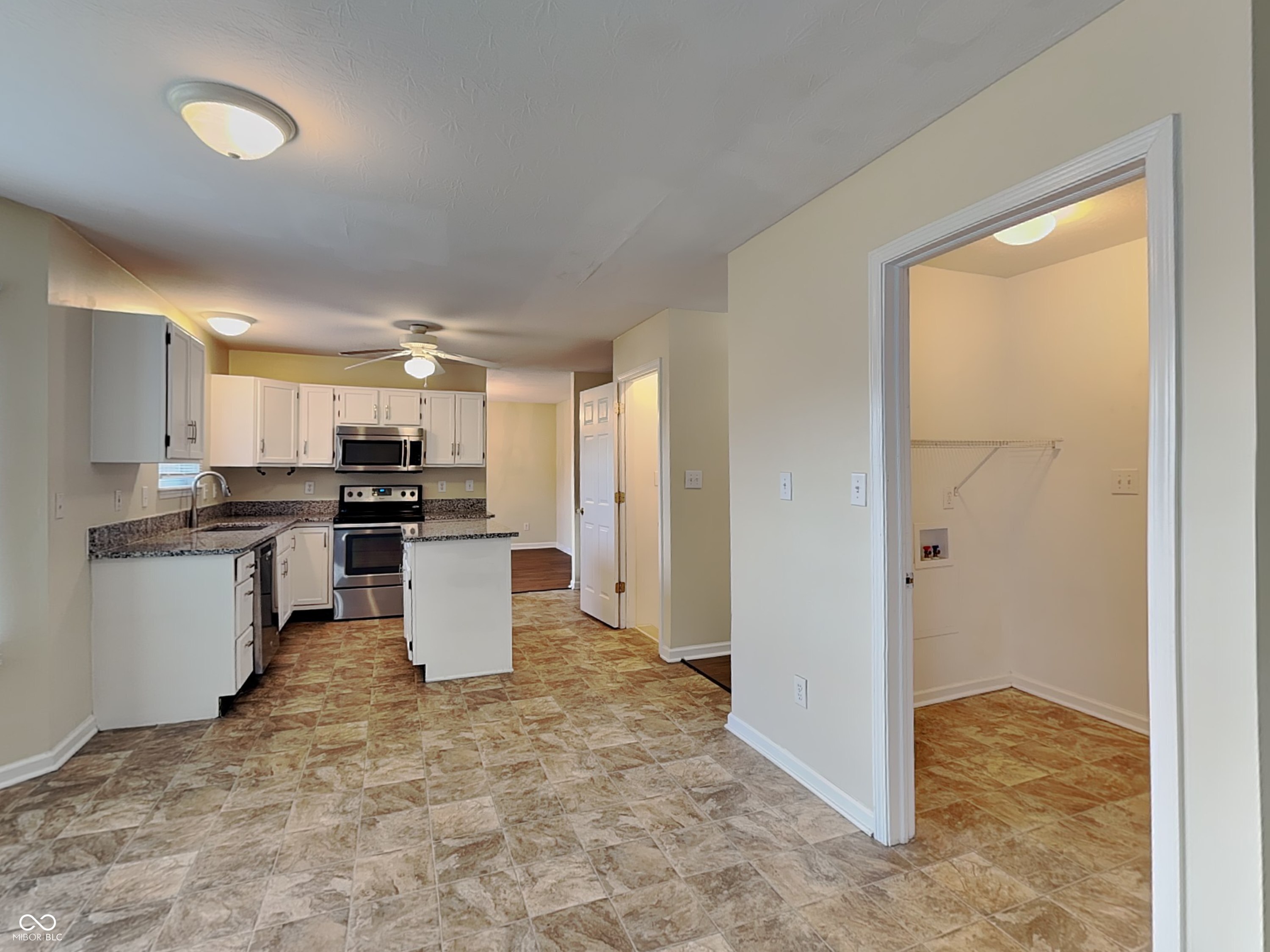 5348 Ripplingbrook Way