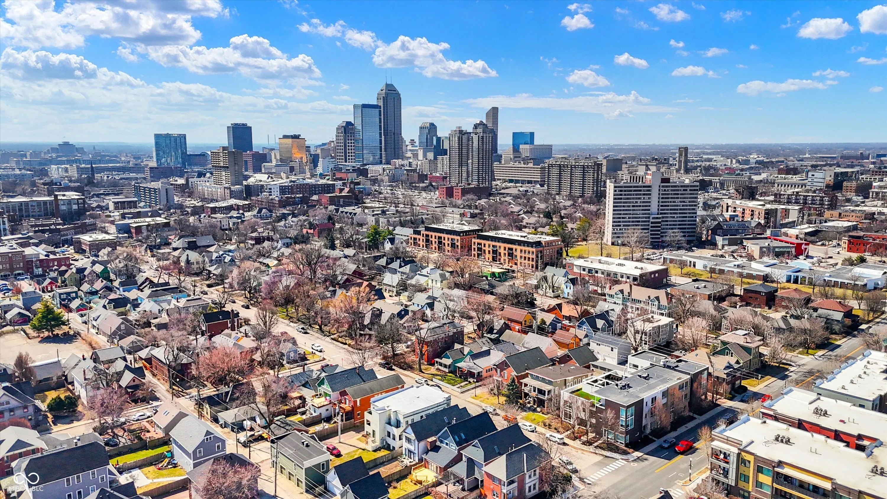 Indianapolis, Indiana 46202, United States, 2 Bedrooms Bedrooms, ,2 BathroomsBathrooms,Residential,Active,93458