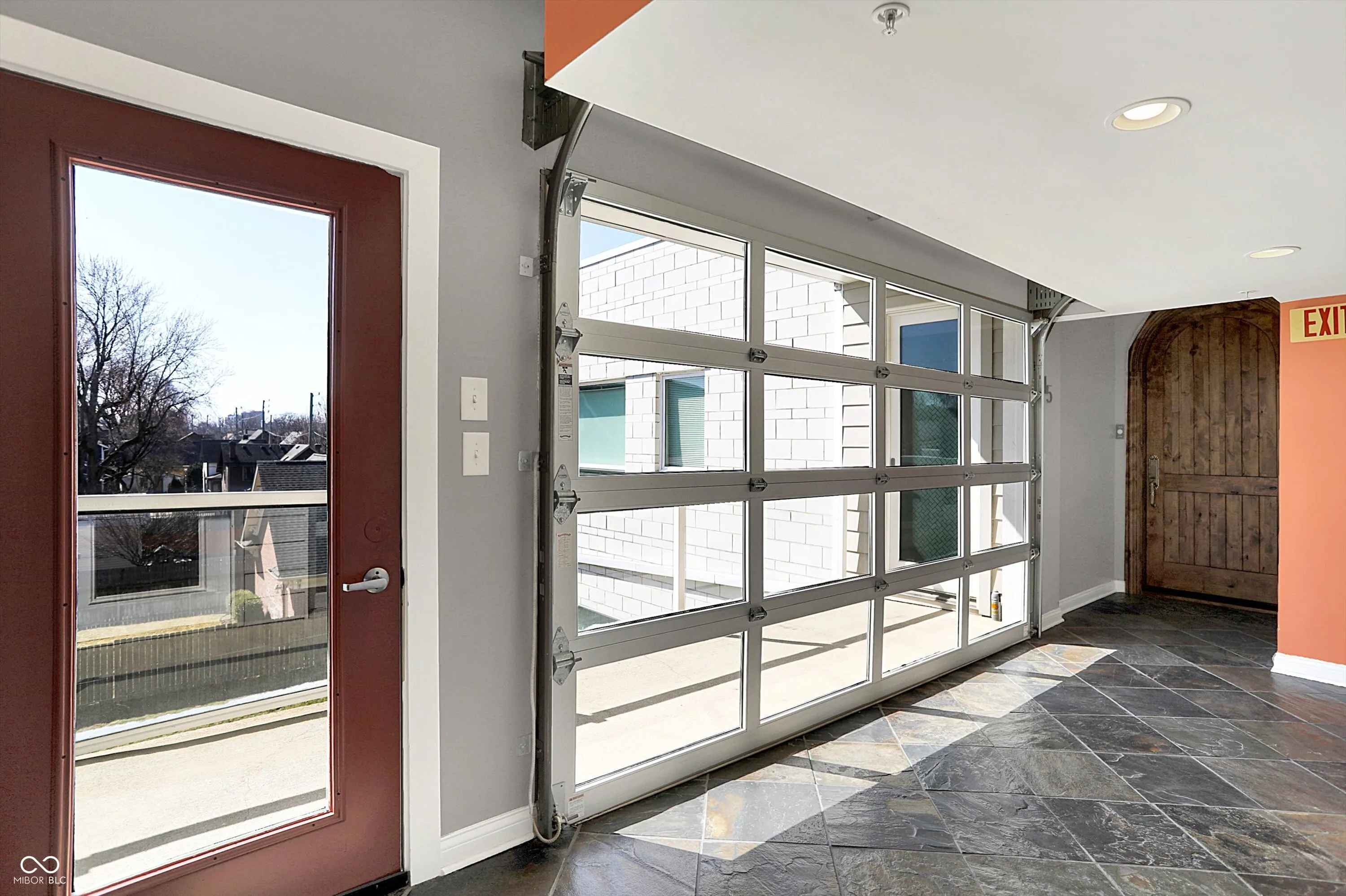 Indianapolis, Indiana 46202, United States, 2 Bedrooms Bedrooms, ,2 BathroomsBathrooms,Residential,Active,93458