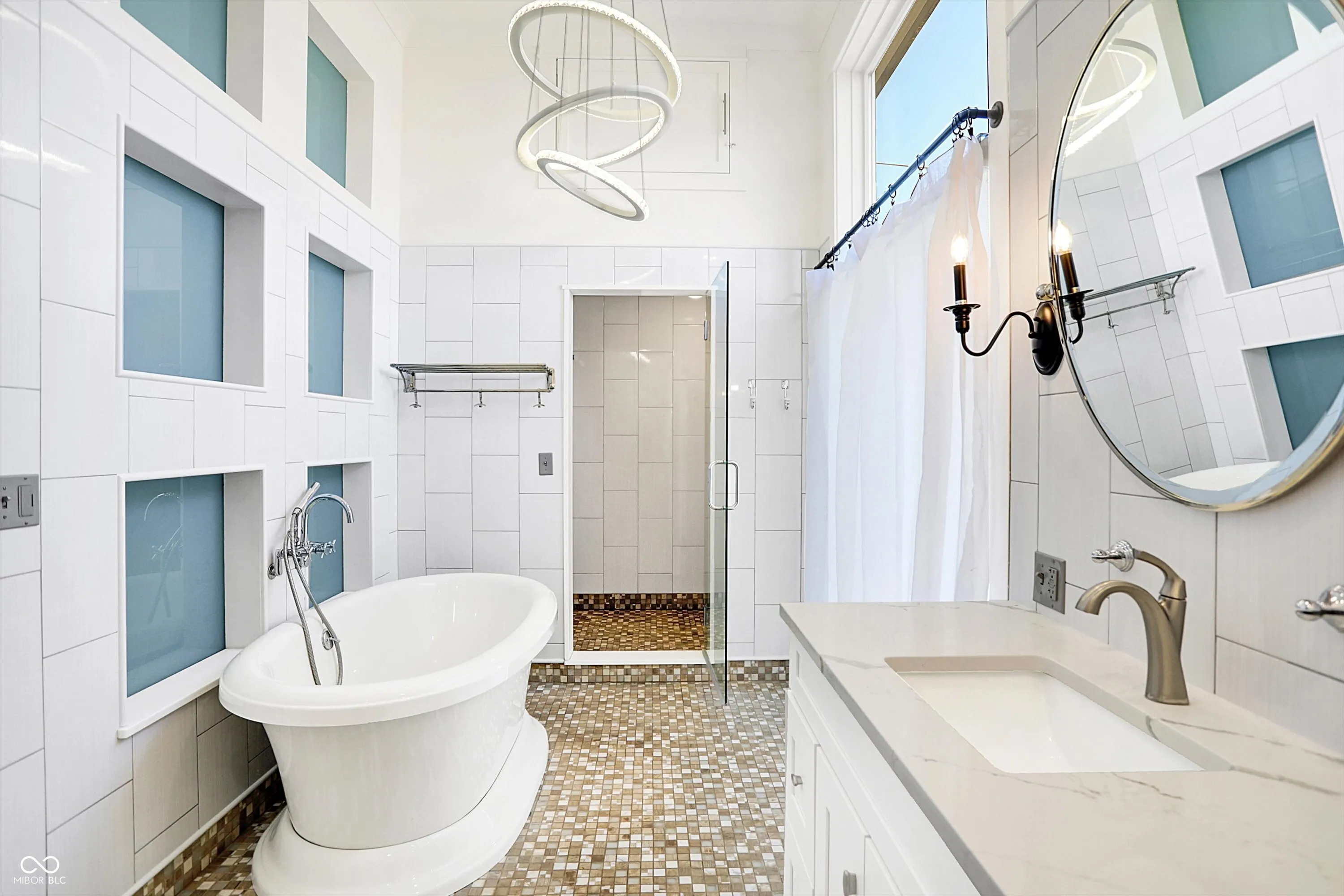 Indianapolis, Indiana 46202, United States, 2 Bedrooms Bedrooms, ,2 BathroomsBathrooms,Residential,Active,93458