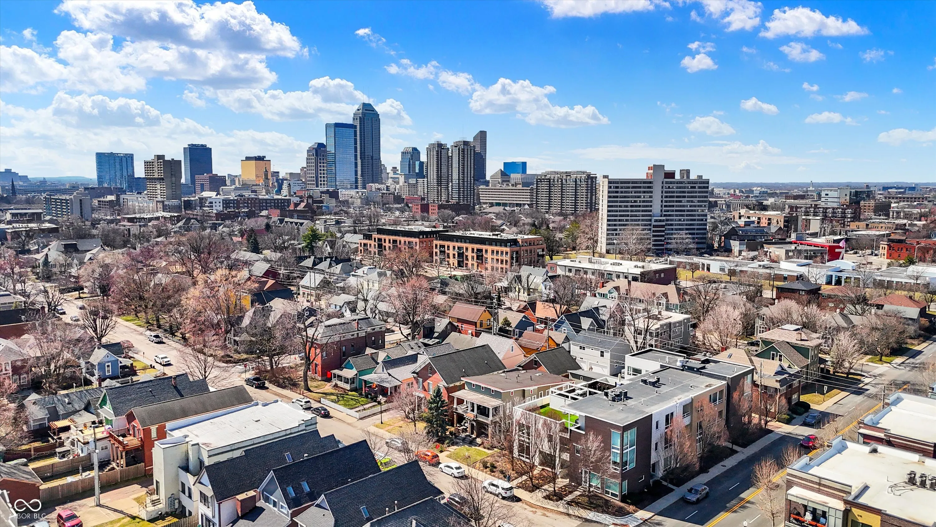 Indianapolis, Indiana 46202, United States, 2 Bedrooms Bedrooms, ,2 BathroomsBathrooms,Residential,Active,93458