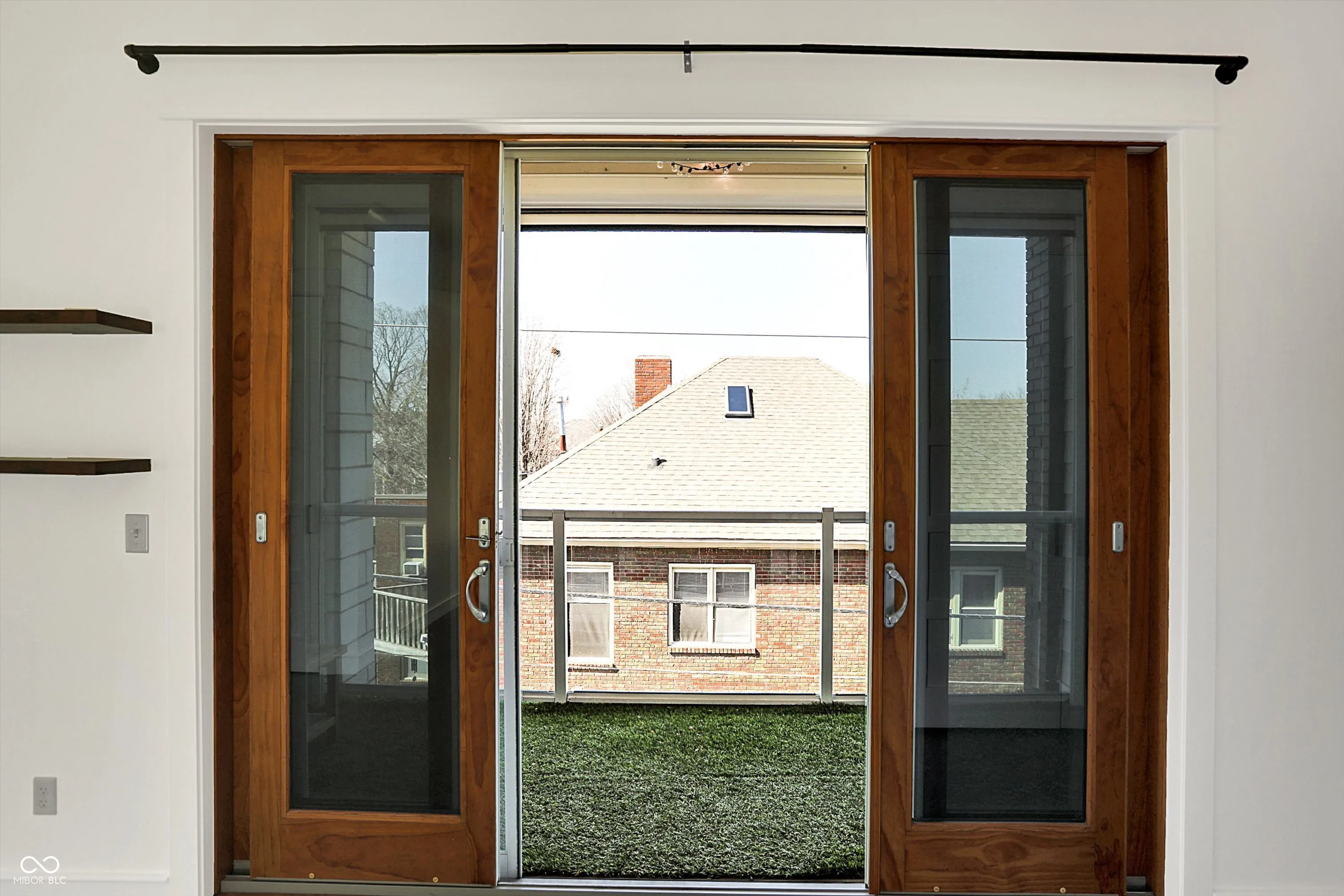 Indianapolis, Indiana 46202, United States, 2 Bedrooms Bedrooms, ,2 BathroomsBathrooms,Residential,Active,93458