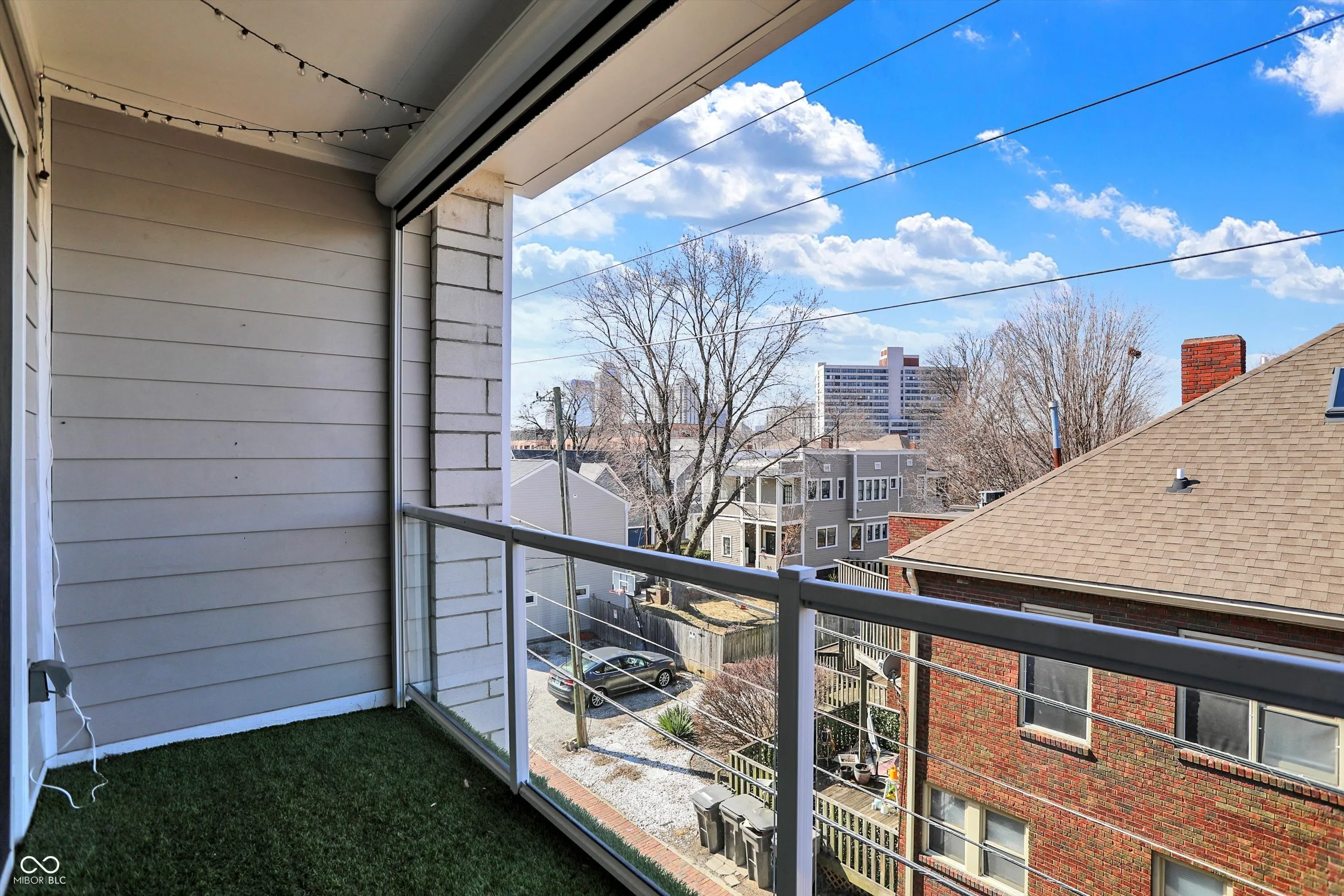 Indianapolis, Indiana 46202, United States, 2 Bedrooms Bedrooms, ,2 BathroomsBathrooms,Residential,Active,93458