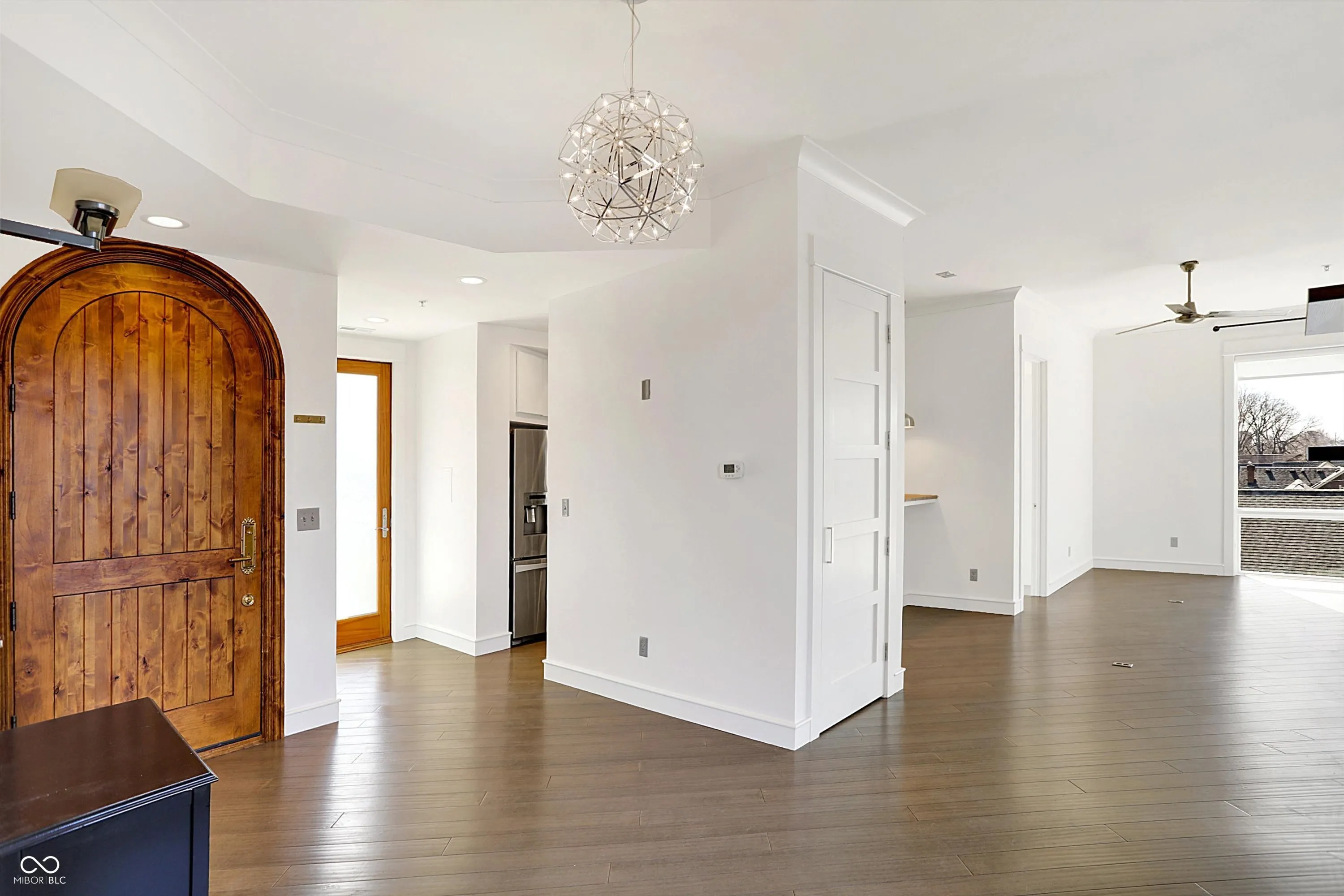 Indianapolis, Indiana 46202, United States, 2 Bedrooms Bedrooms, ,2 BathroomsBathrooms,Residential,Active,93458