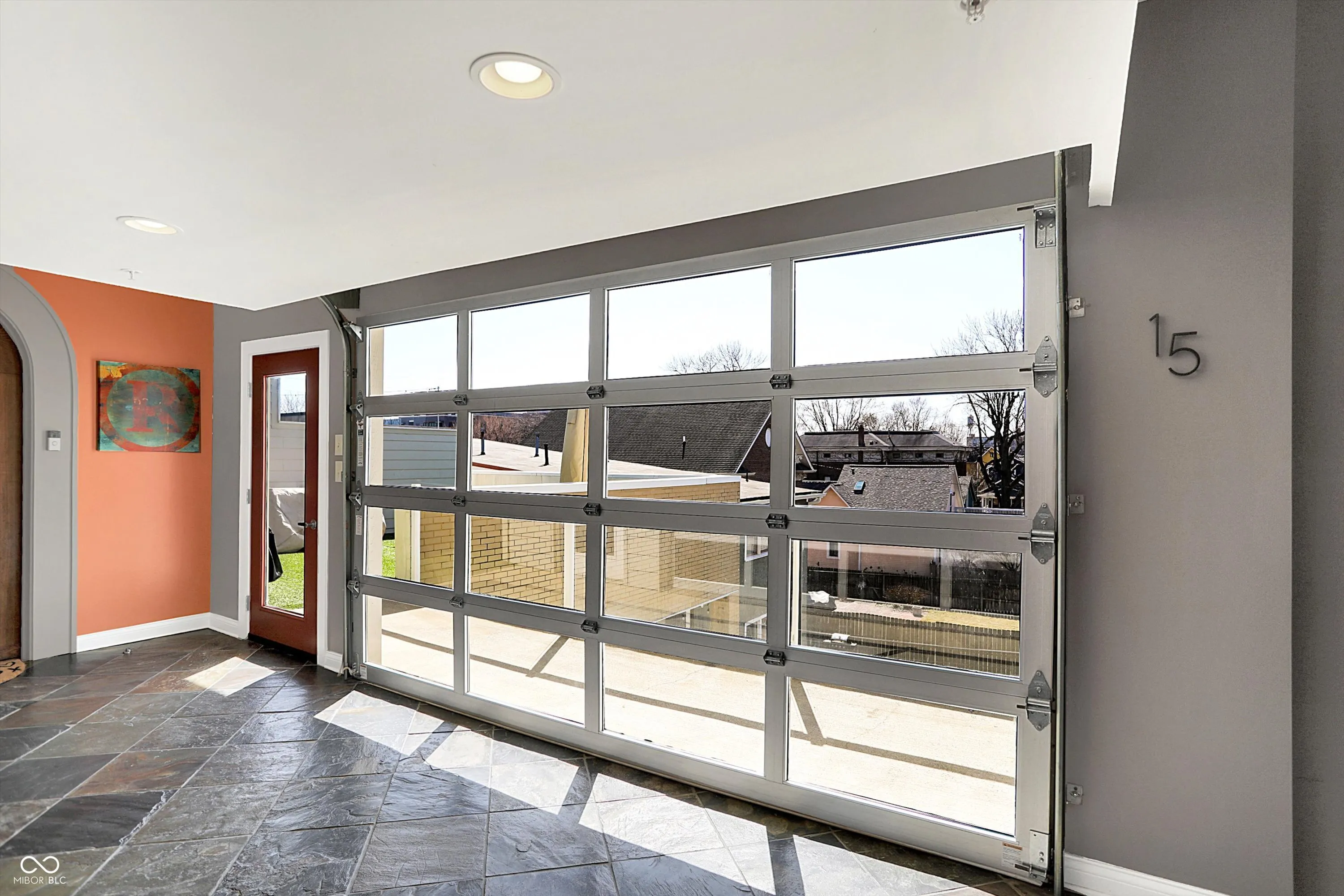 Indianapolis, Indiana 46202, United States, 2 Bedrooms Bedrooms, ,2 BathroomsBathrooms,Residential,Active,93458