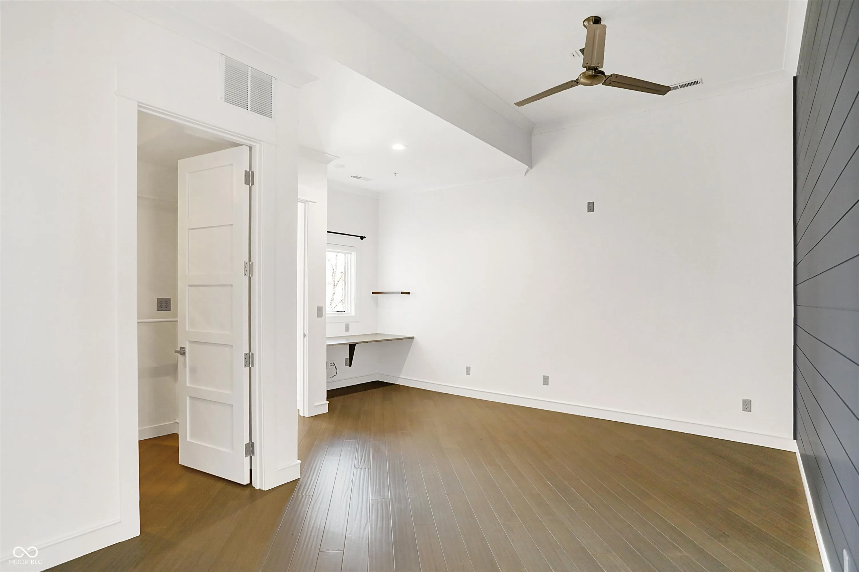 Indianapolis, Indiana 46202, United States, 2 Bedrooms Bedrooms, ,2 BathroomsBathrooms,Residential,Active,93458