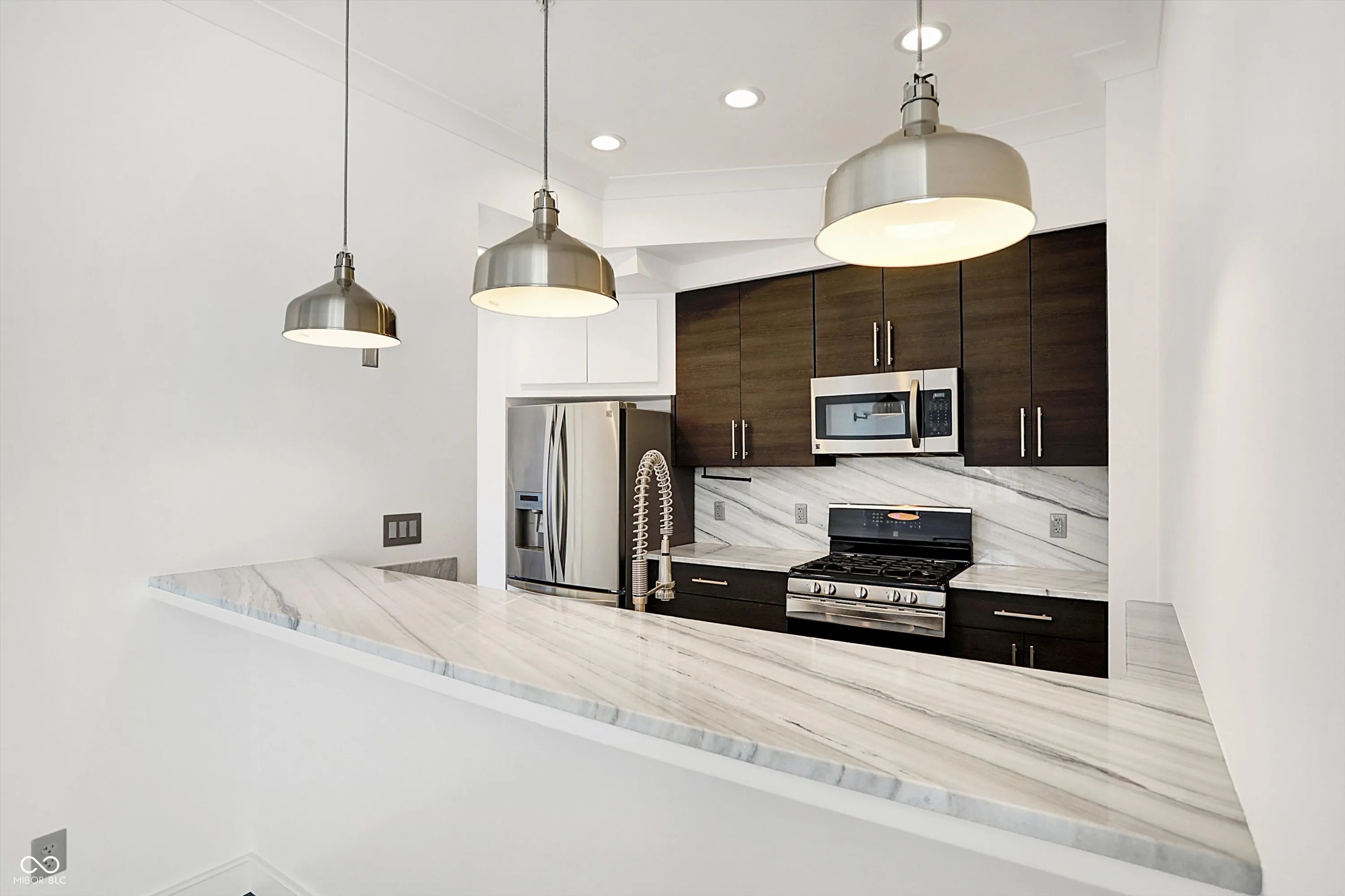 Indianapolis, Indiana 46202, United States, 2 Bedrooms Bedrooms, ,2 BathroomsBathrooms,Residential,Active,93458