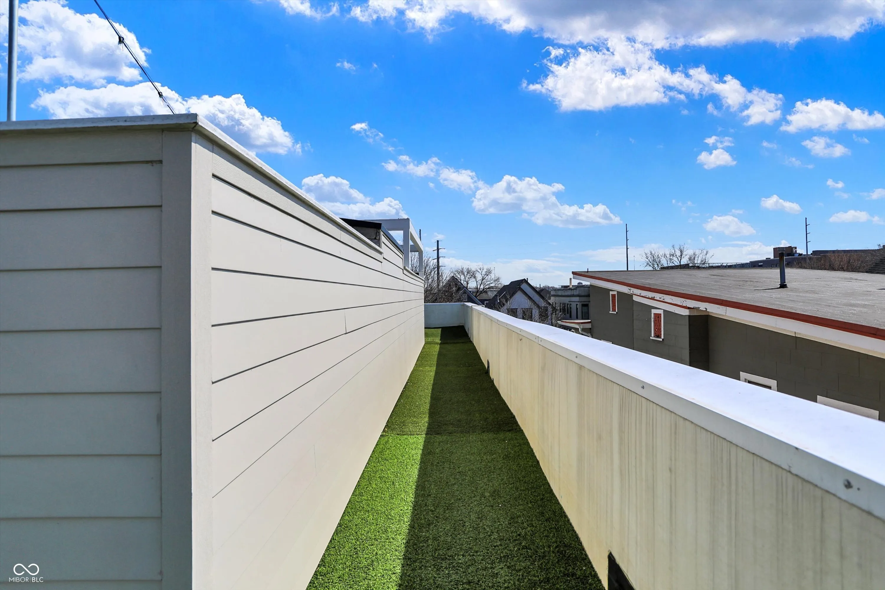 Indianapolis, Indiana 46202, United States, 2 Bedrooms Bedrooms, ,2 BathroomsBathrooms,Residential,Active,93458