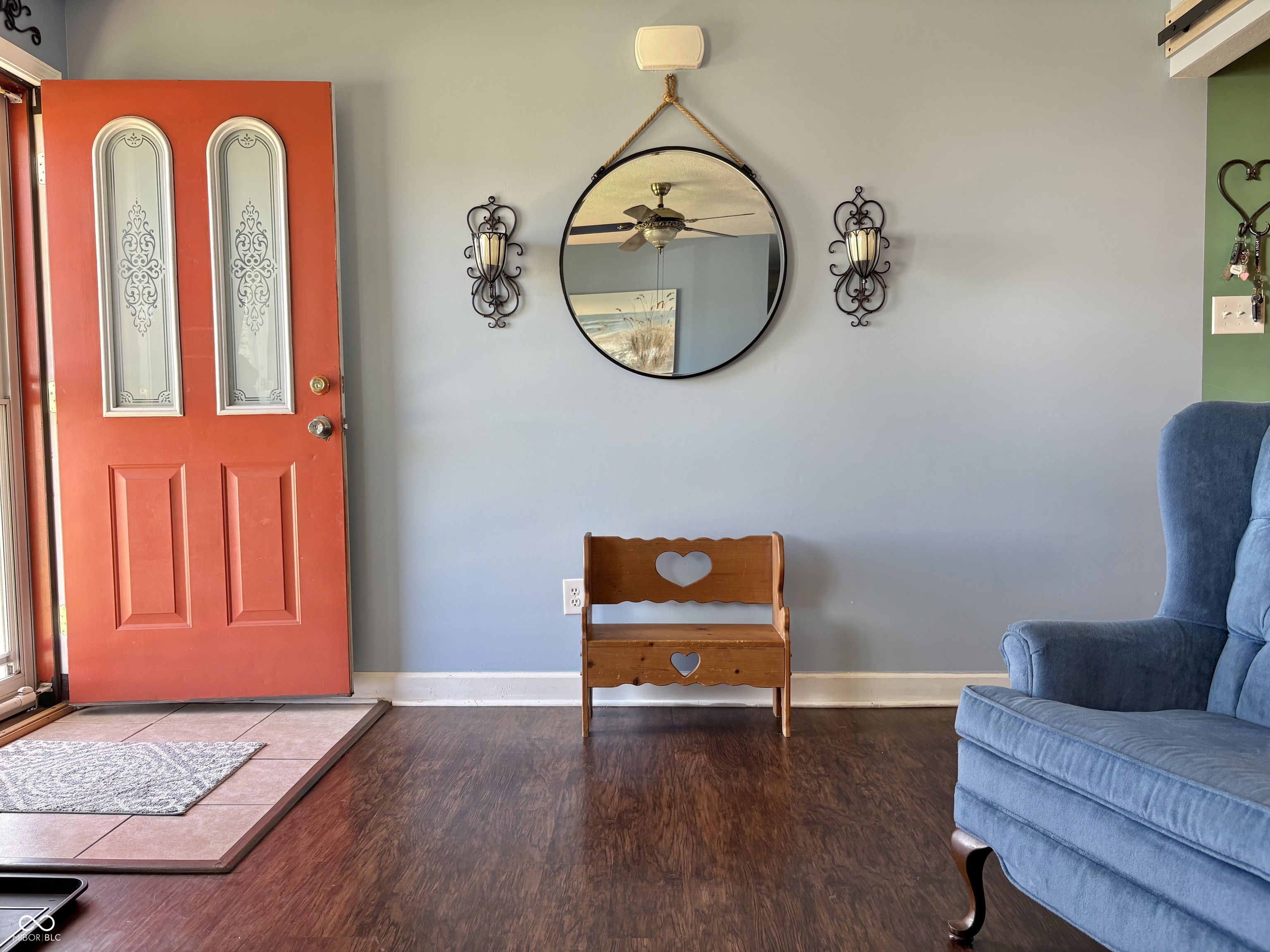 1704 Hawthorne Drive