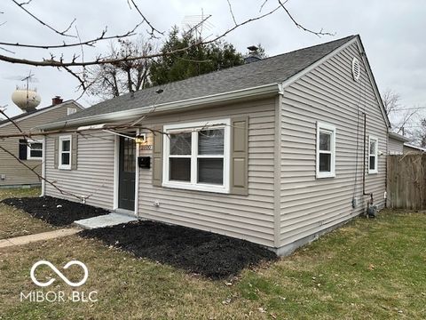 Photo of 2000 N Cherry Street, Columbus, IN 47201 (MLS # 22076859)