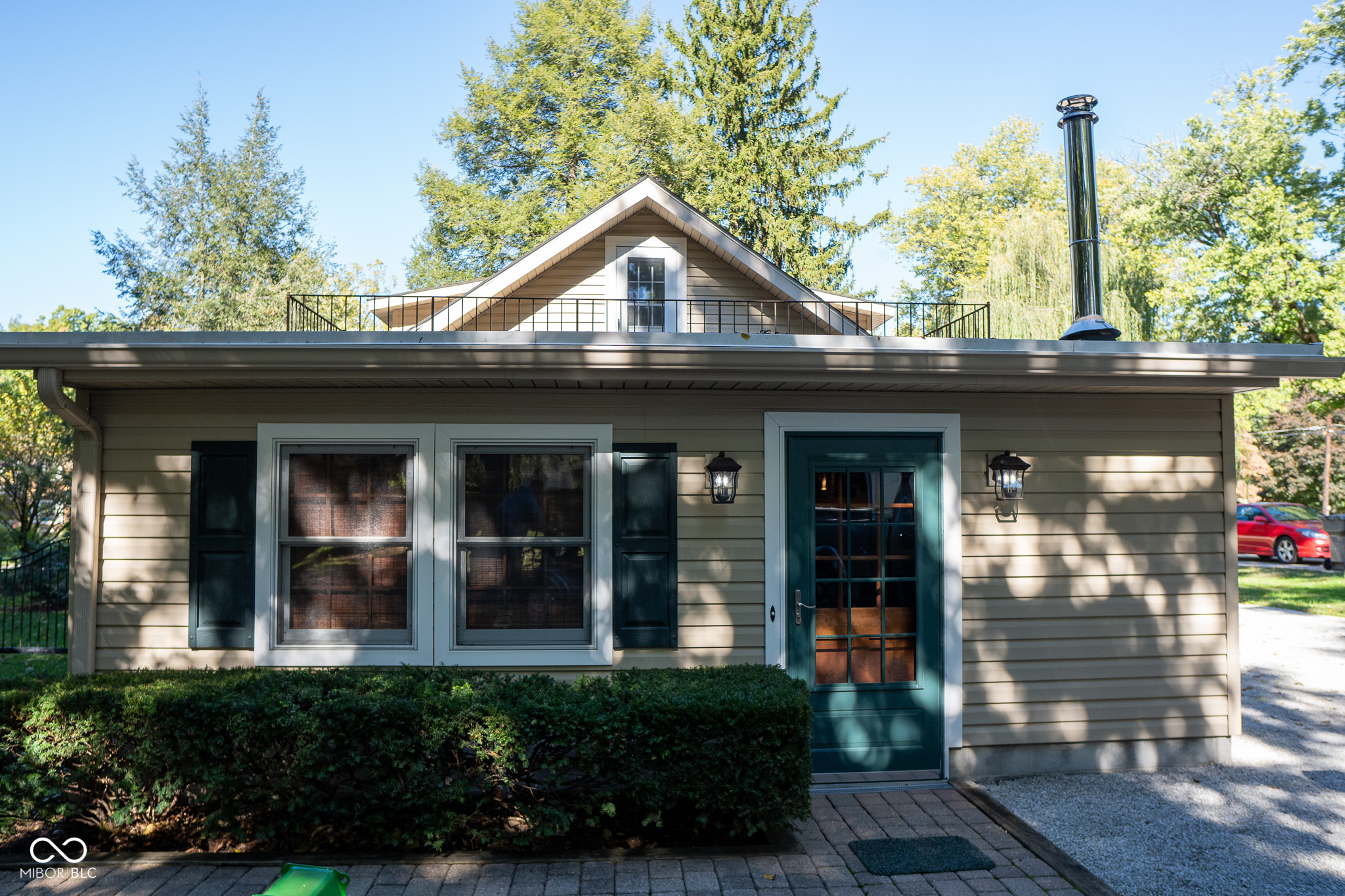 1433 E Brunswick Avenue