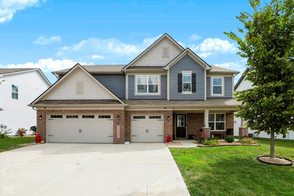 2447 S COPPERSTONE DR, NEW PALESTINE, IN 46163 - Image b482537a84e29a4776e52c47bb5a8be8/1990407481