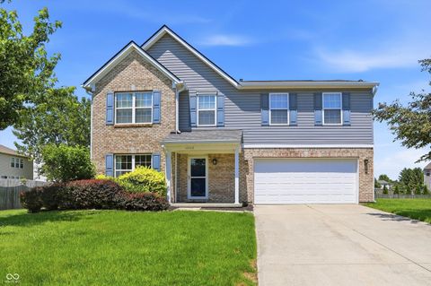 Photo of 10802 Pleasant View Lane, Fishers, IN 46038 (MLS # 22093726)