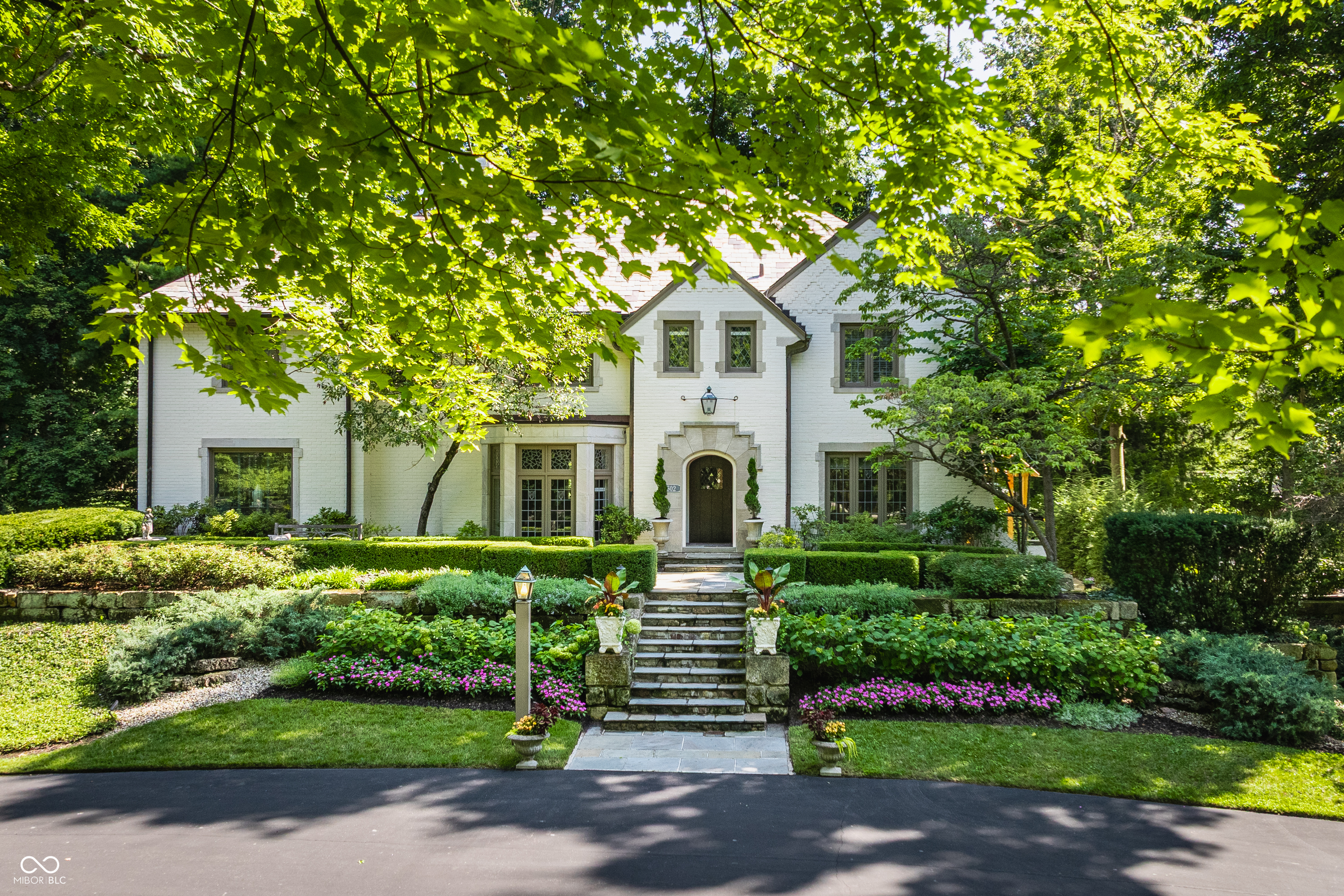 502 Forest Boulevard