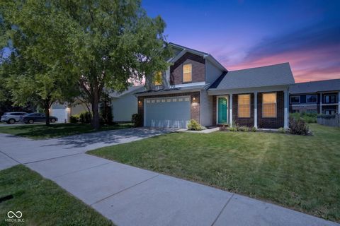 Photo of 6350 W Chelmsford Drive, McCordsville, IN 46055 (MLS # 22106094)