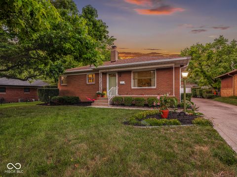 Photo of 315 N Pasadena Street, Indianapolis, IN 46219 (MLS # 22111849)