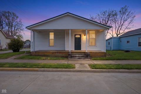 Photo of 225 E Pennsylvania Street, Shelbyville, IN 46176 (MLS # 22095210)