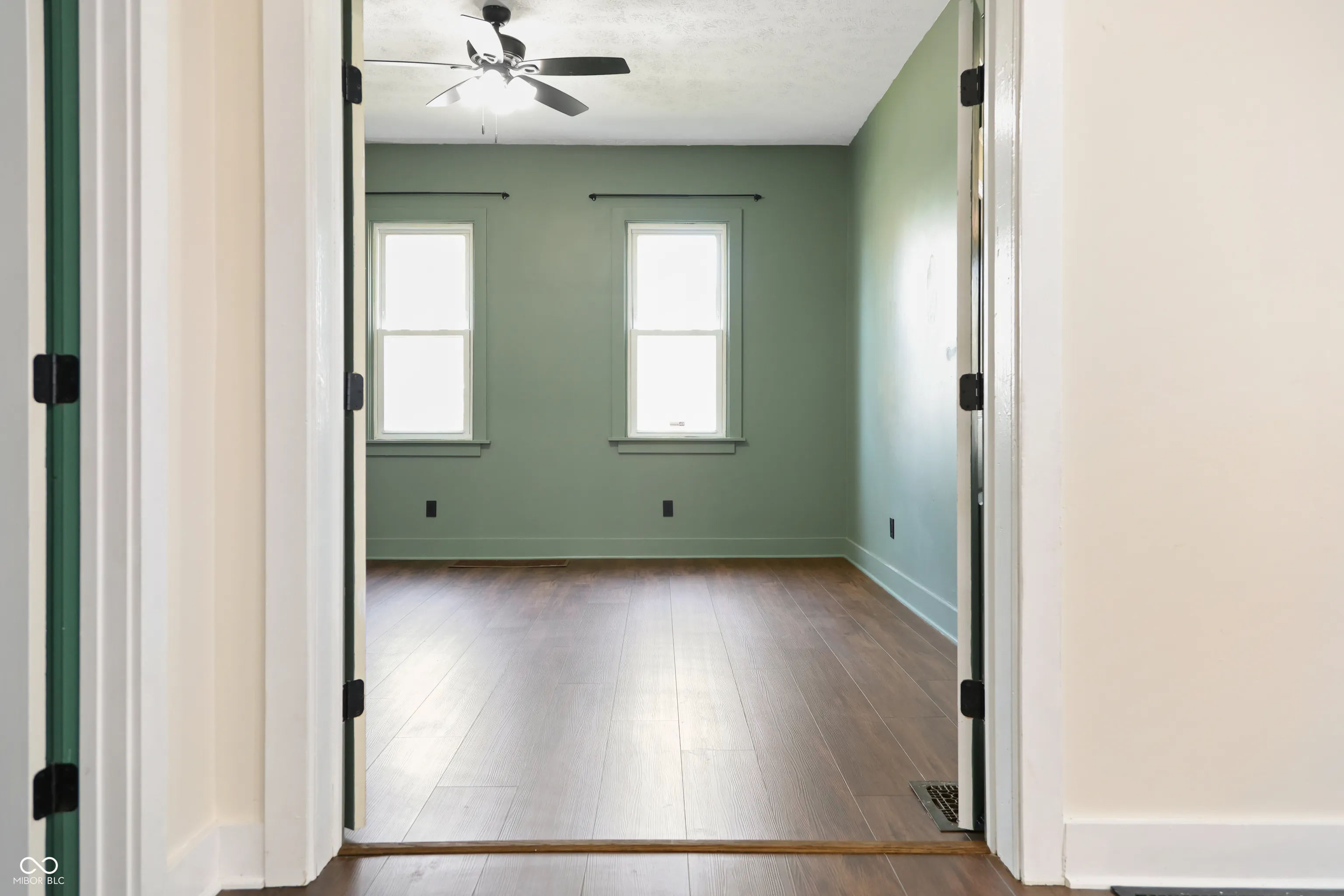 Indianapolis, Indiana 46203, United States, 4 Bedrooms Bedrooms, ,1 BathroomBathrooms,Residential,Active,126132