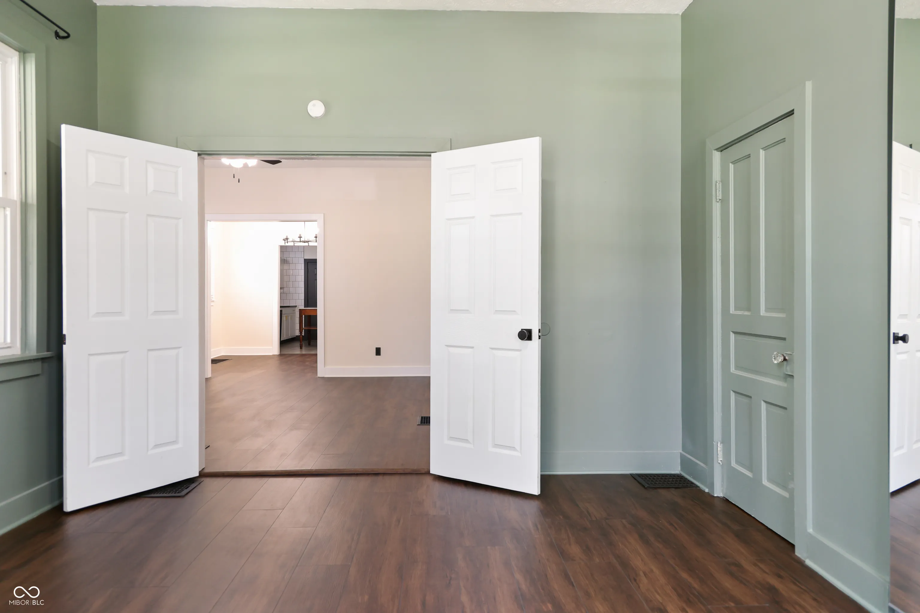Indianapolis, Indiana 46203, United States, 4 Bedrooms Bedrooms, ,1 BathroomBathrooms,Residential,Active,126132