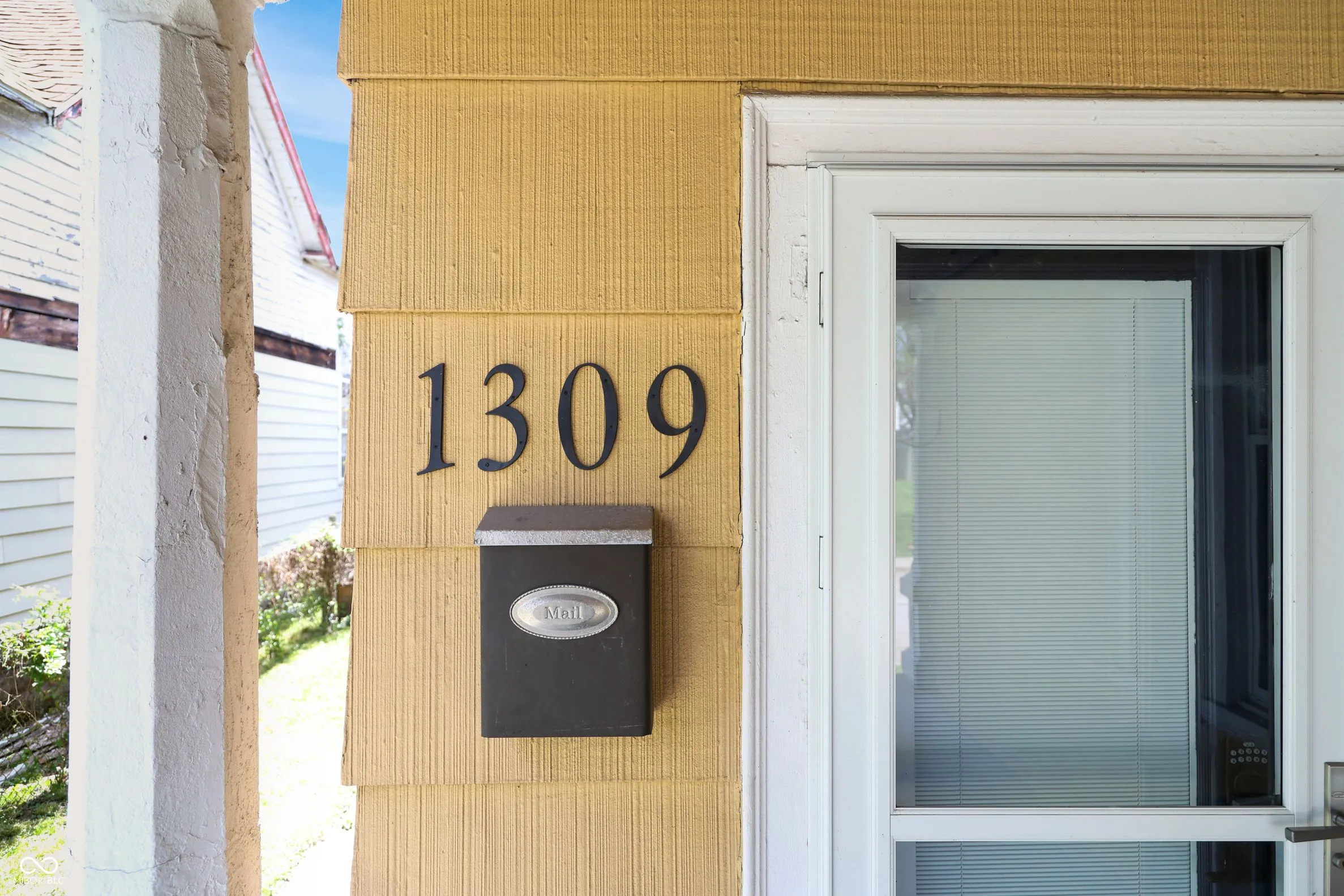 Indianapolis, Indiana 46203, United States, 4 Bedrooms Bedrooms, ,1 BathroomBathrooms,Residential,Active,126132