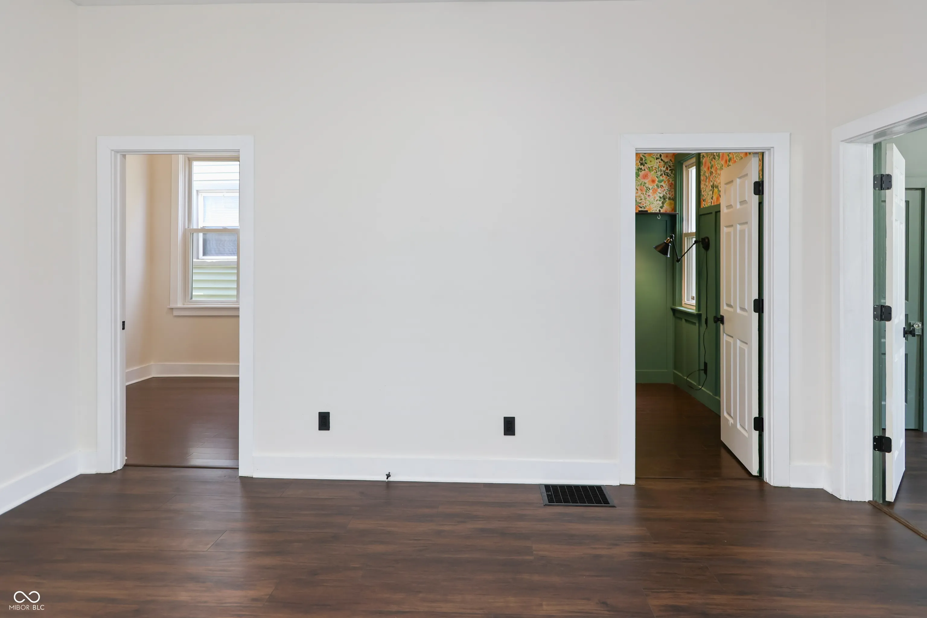 Indianapolis, Indiana 46203, United States, 4 Bedrooms Bedrooms, ,1 BathroomBathrooms,Residential,Active,126132
