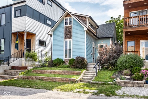 Photo of 223 Dickson Street, Indianapolis, IN 46202 (MLS # 22116269)