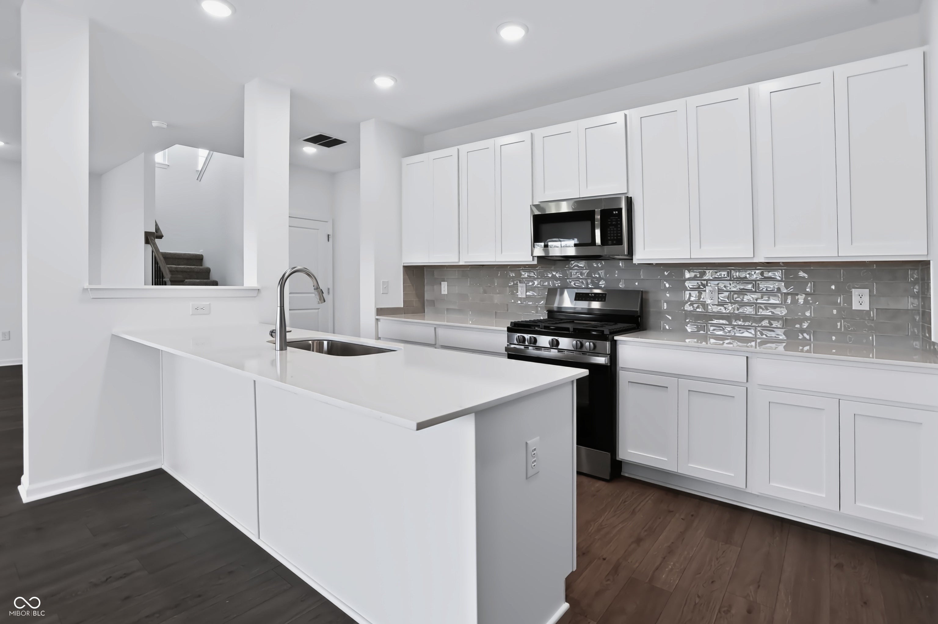 8689 Meadowlands Court
