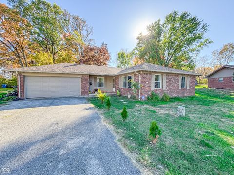 3211 W Sharon Drive Greenfield IN 46140
