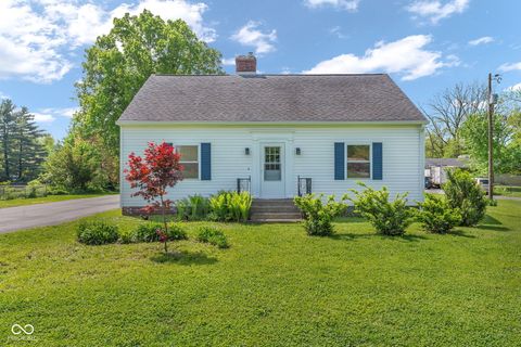 Photo of 331 W Hanna Avenue, Indianapolis, IN 46217 (MLS # 22099071)