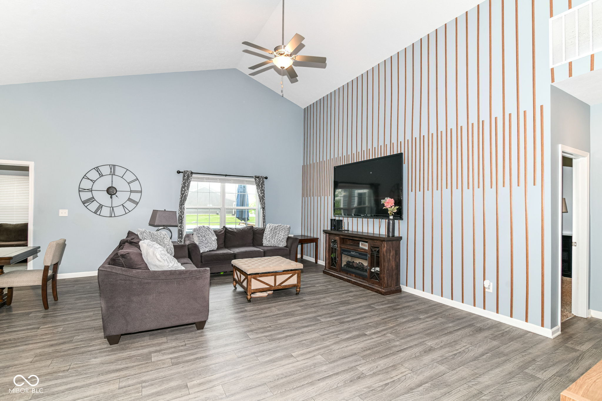 5439 Maywood Drive