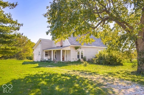 Photo of 9226 S County Road 475 W, Knightstown, IN 46146 (MLS # 22130245)