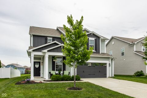 Photo of 18647 Goldwater Road, Westfield, IN 46062 (MLS # 22104703)