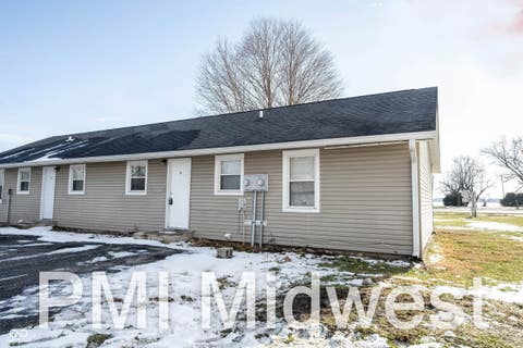Photo for 4881 S 300 W 18