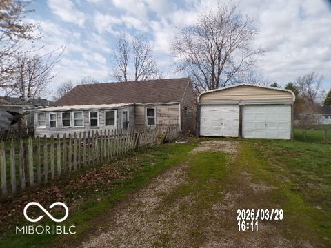 Photo of 2330 E Cornell Avenue, Muncie, IN 47303 (MLS # 22092297)