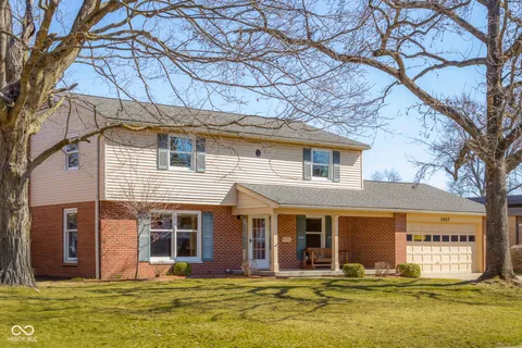 2665 Chestnut Street, Columbus, IN 47201 - MLS#: 22025585