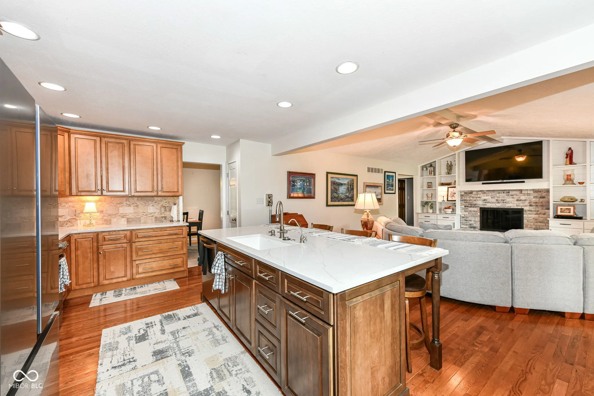 Carmel, Indiana 46033, United States, 4 Bedrooms Bedrooms, ,3 BathroomsBathrooms,Residential,Pending,158826