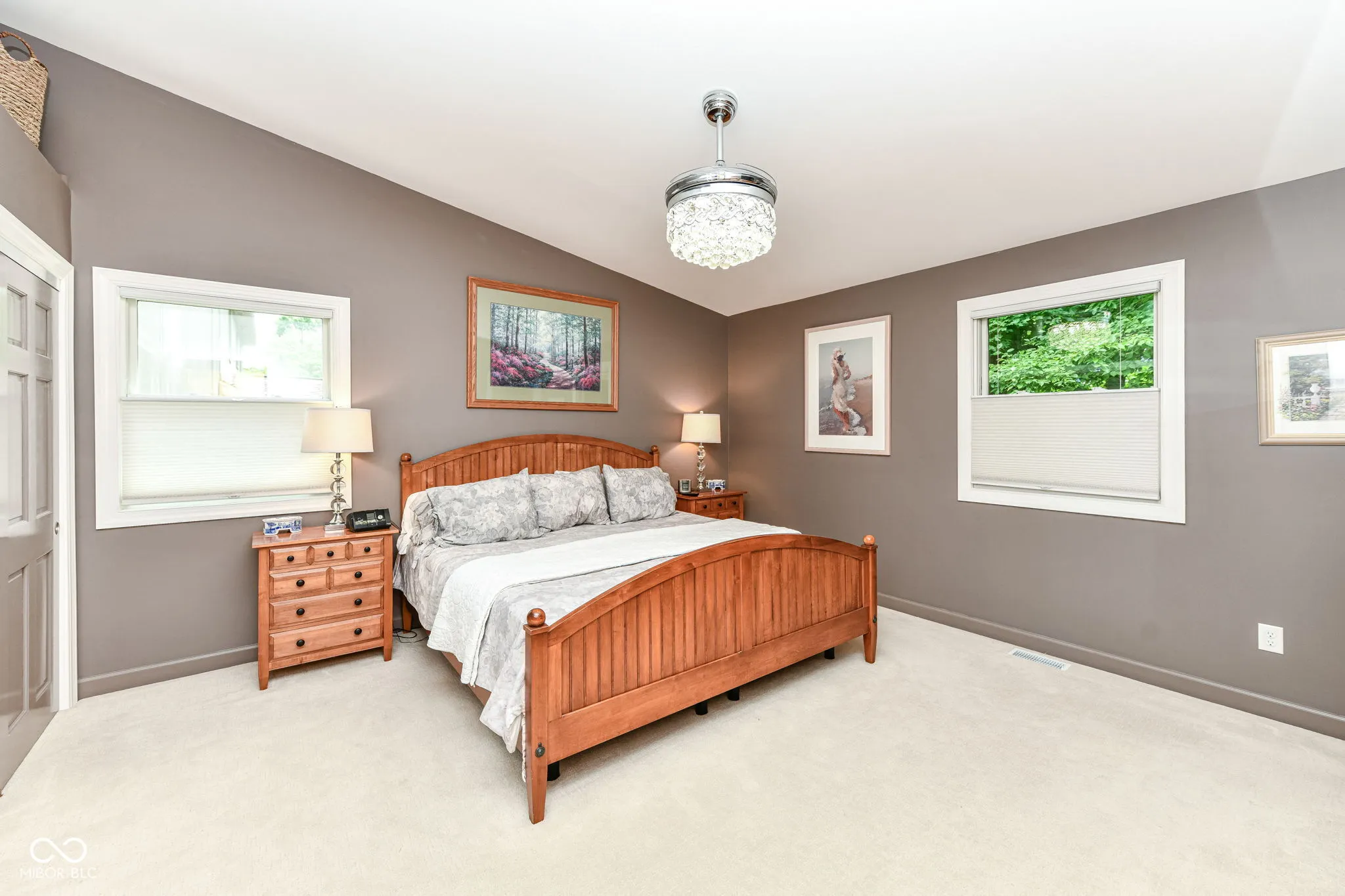 Carmel, Indiana 46033, United States, 4 Bedrooms Bedrooms, ,3 BathroomsBathrooms,Residential,Pending,158826