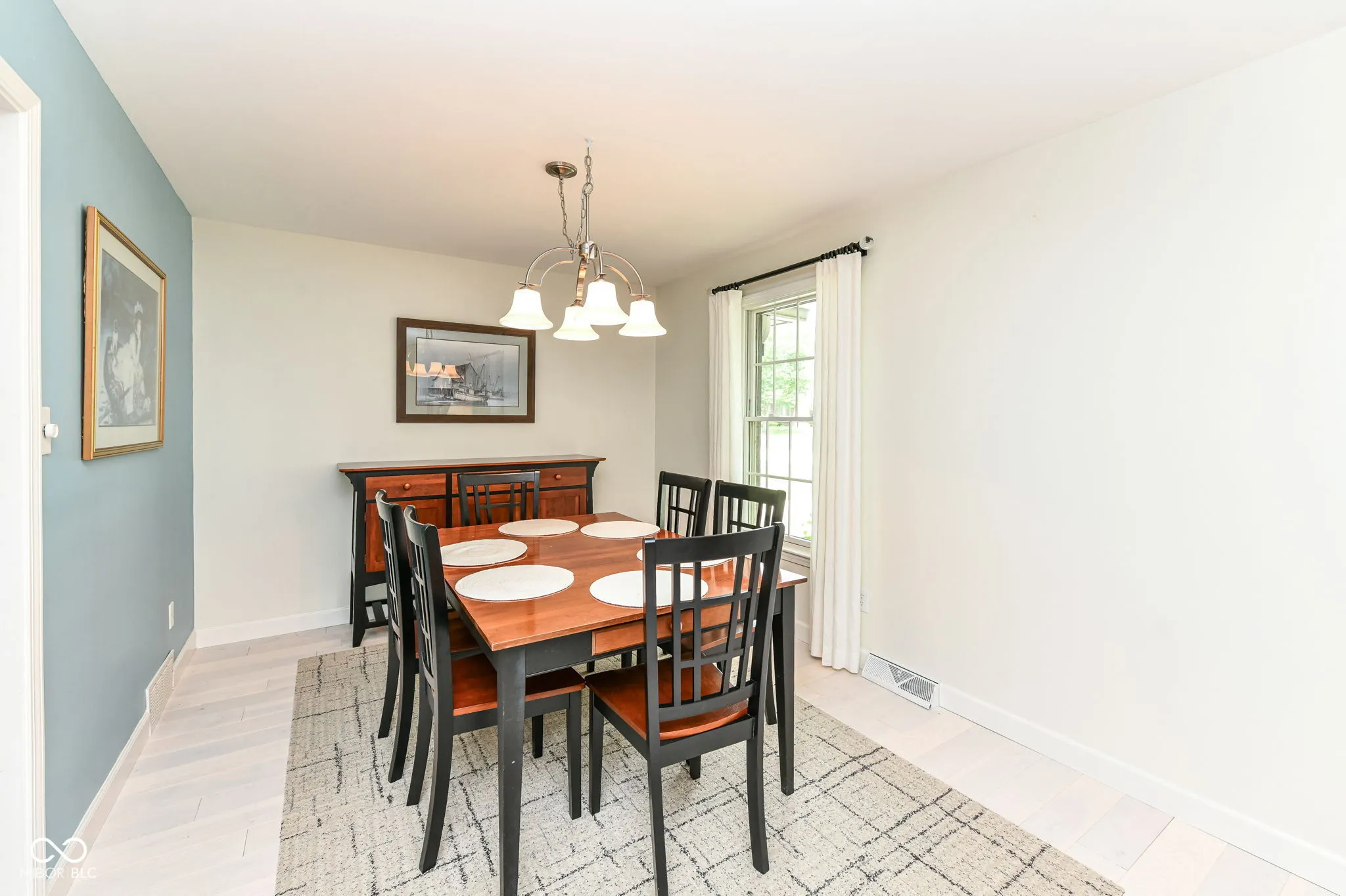 Carmel, Indiana 46033, United States, 4 Bedrooms Bedrooms, ,3 BathroomsBathrooms,Residential,Pending,158826