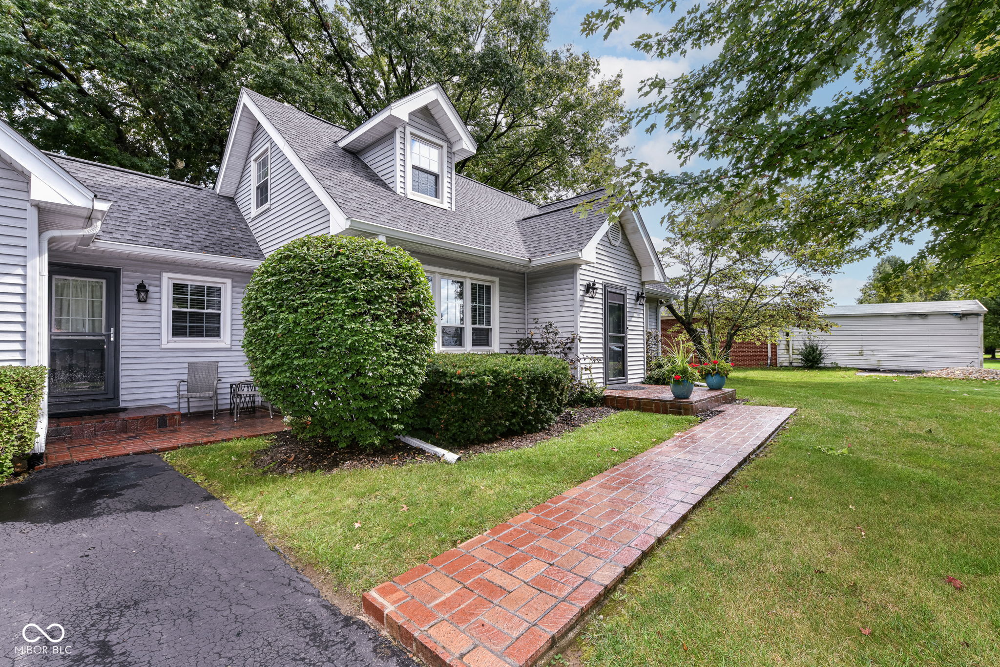 7625 Homestead Drive