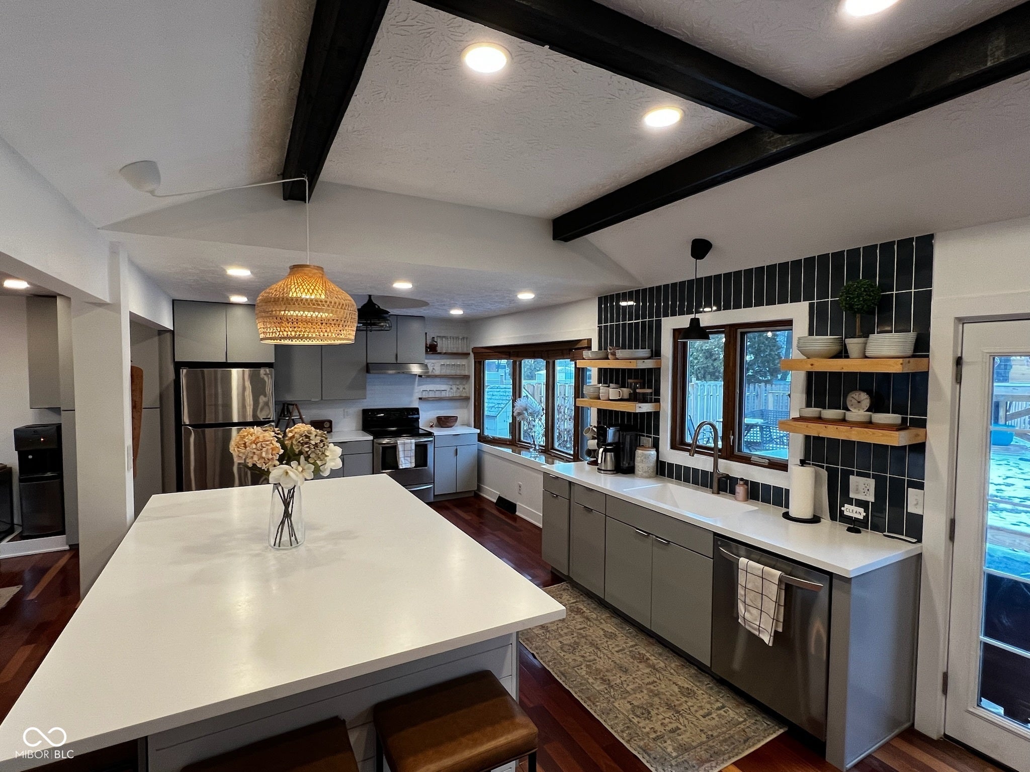 1015 Arroyo Road