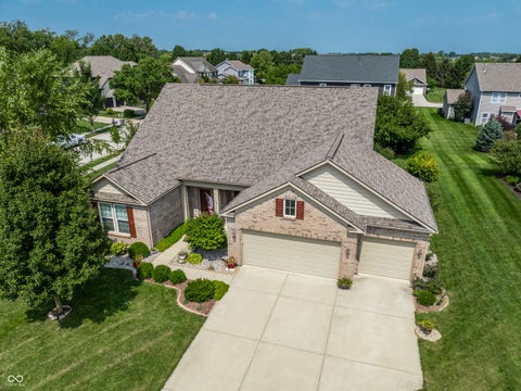 Photo of 7658 Winding Lake Drive S, Noblesville, IN 46062 (MLS # 22122708)