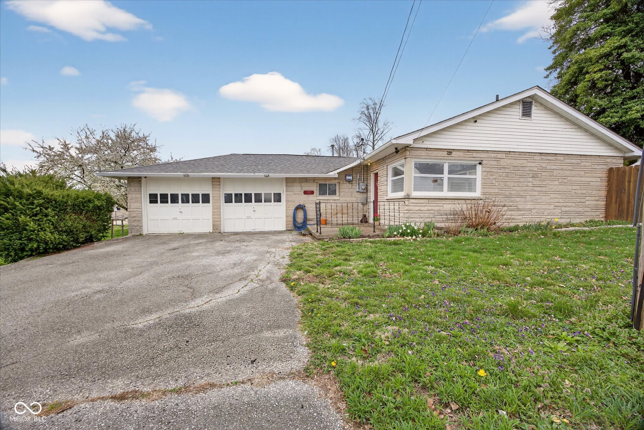 117 S Walnut Street