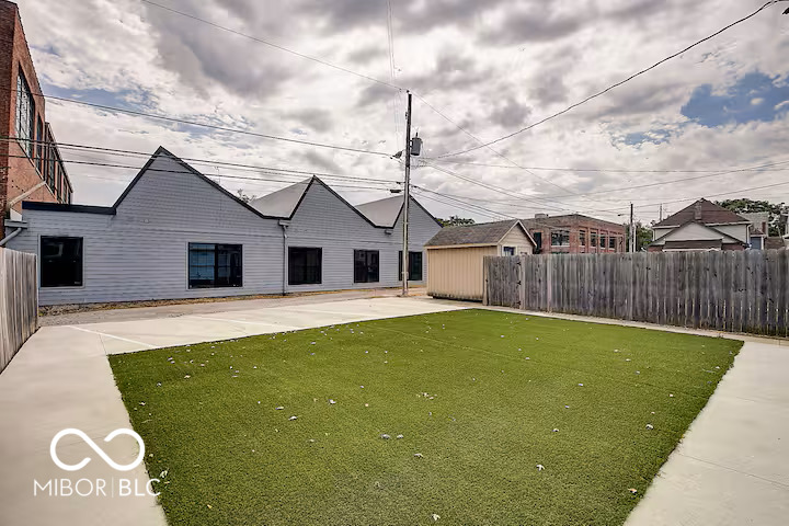 1305 Ringgold Avenue