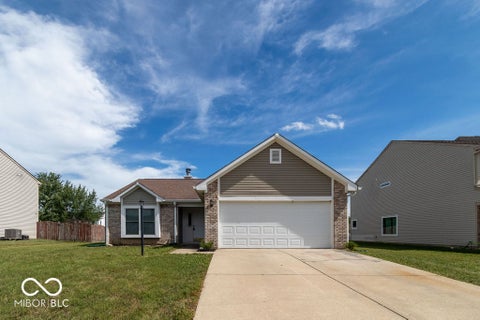 Photo of 5639 Thompson Park Boulevard, Indianapolis, IN 46237 (MLS # 22125509)