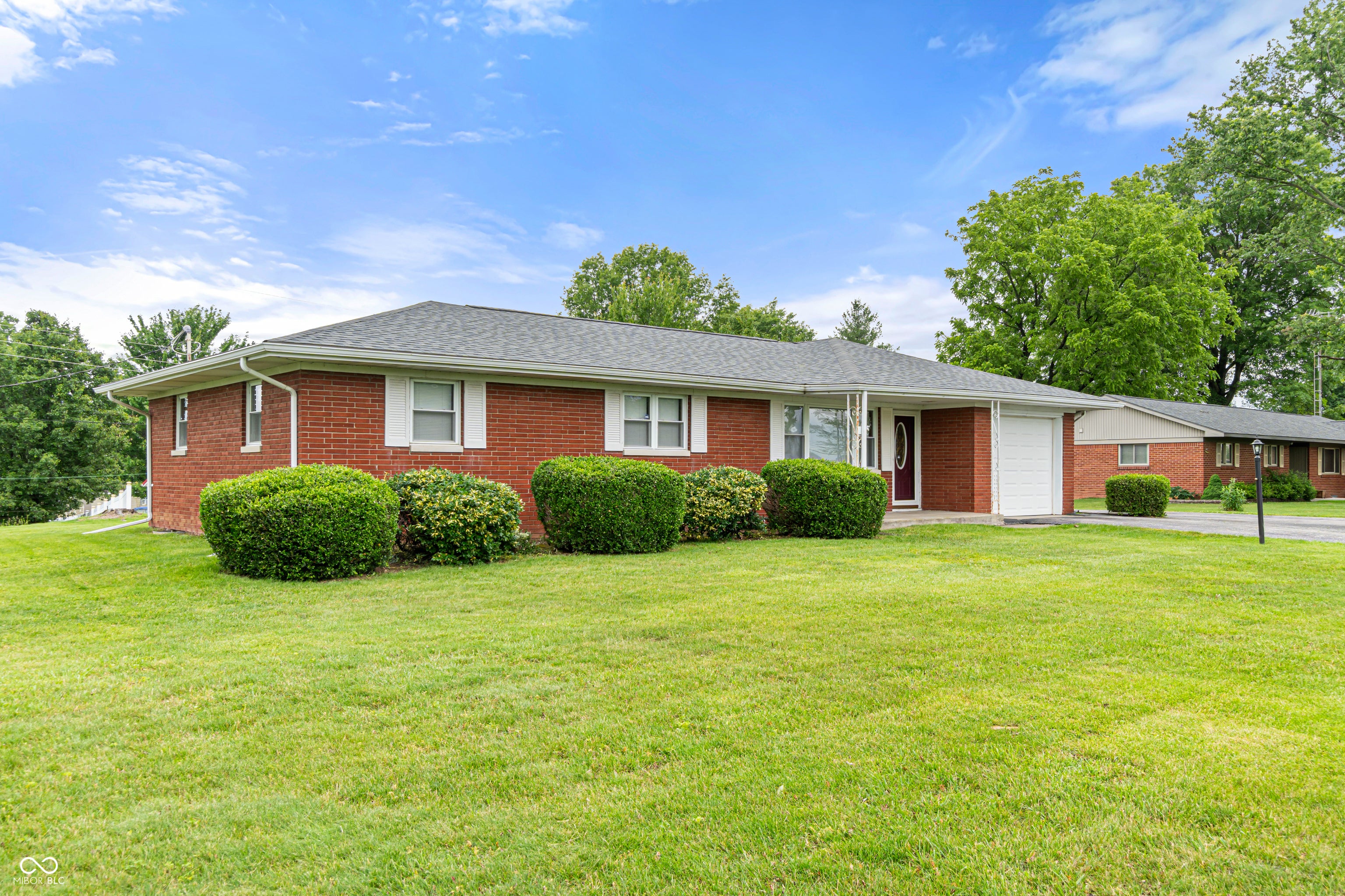3695 N State Highway 7