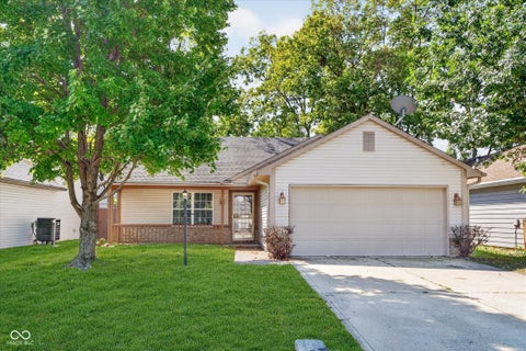 Photo of 5043 Seerley Creek Road, Indianapolis, IN 46241 (MLS # 22124899)
