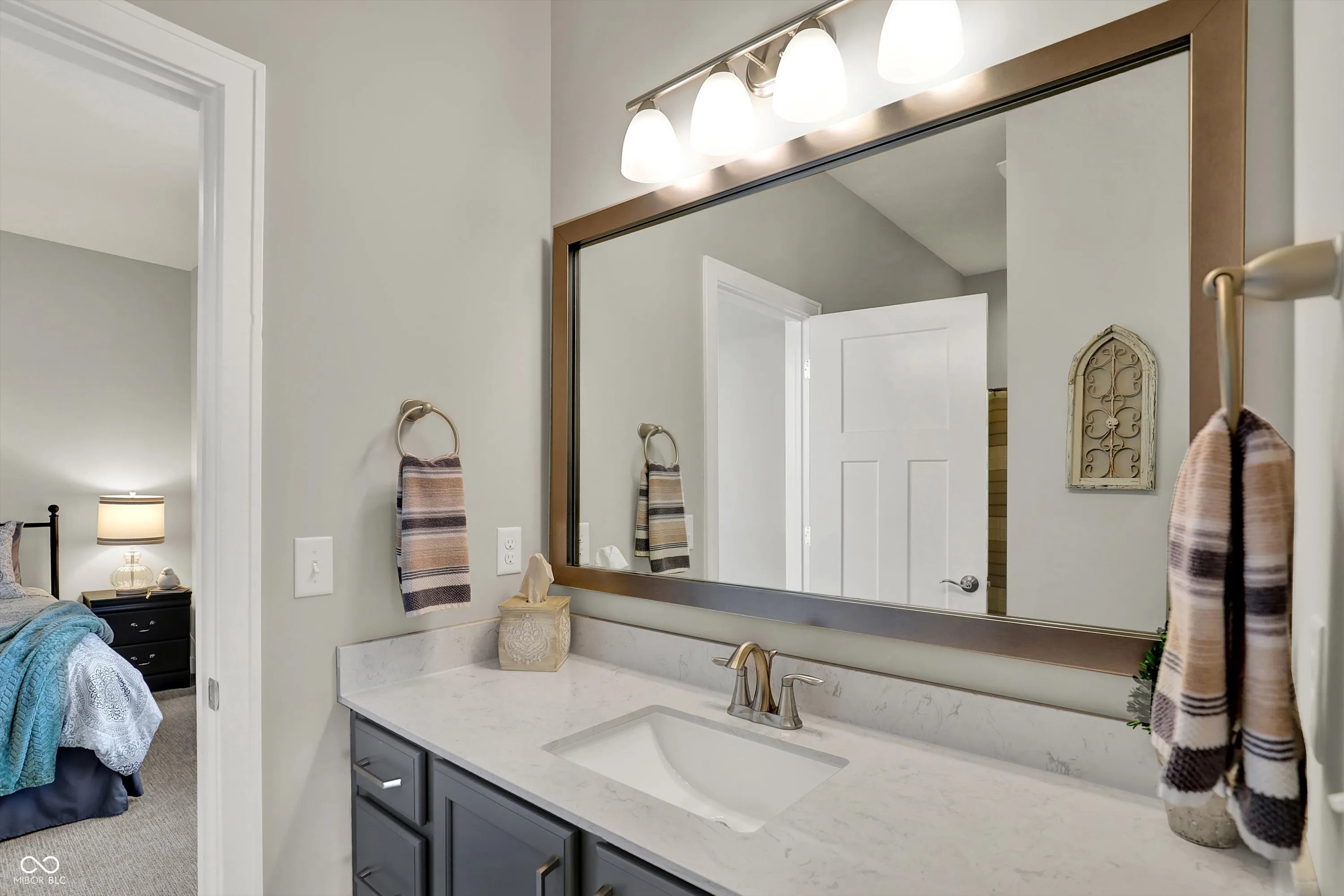 Fishers, Indiana 46037, United States, 4 Bedrooms Bedrooms, ,4 BathroomsBathrooms,Residential,Pending,220394