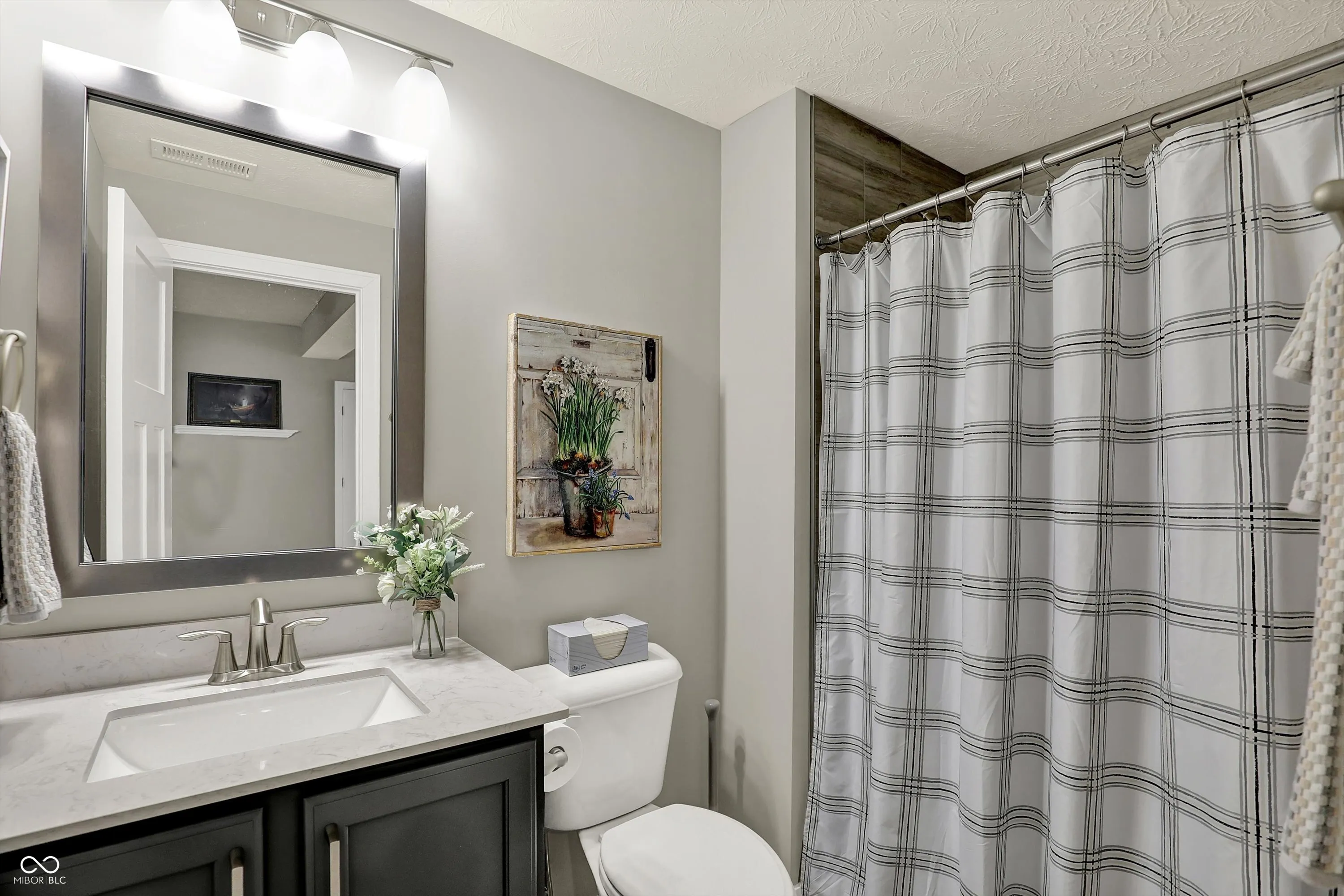 Fishers, Indiana 46037, United States, 4 Bedrooms Bedrooms, ,4 BathroomsBathrooms,Residential,Pending,220394